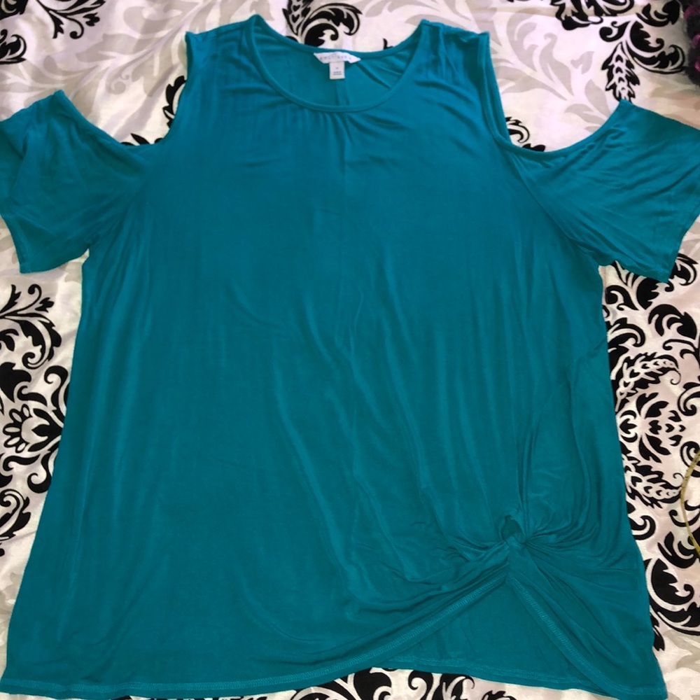 Boutique cold shoulder turquoise top size 1x